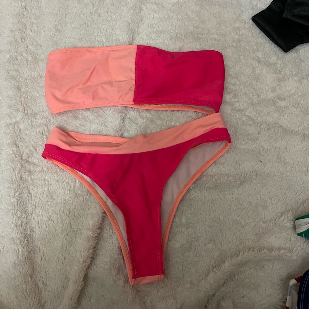 Pink and peach color block bandeau bikini